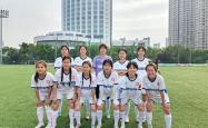 荷兰女足带着梦想出征，展现青春活力